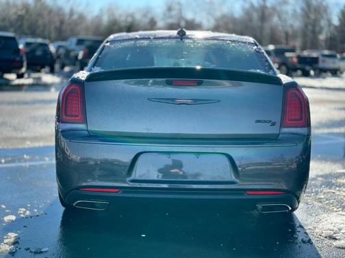 2022 Chrysler 300 S