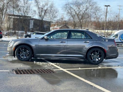 2022 Chrysler 300 S