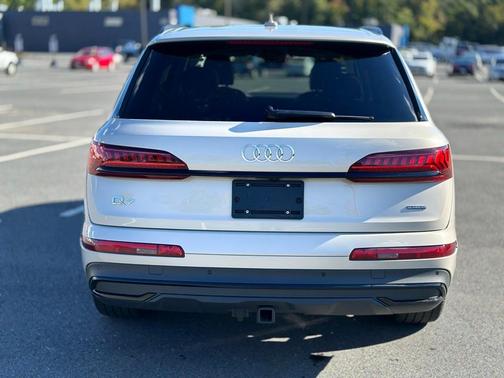 2022 Audi Q7 55 Prestige