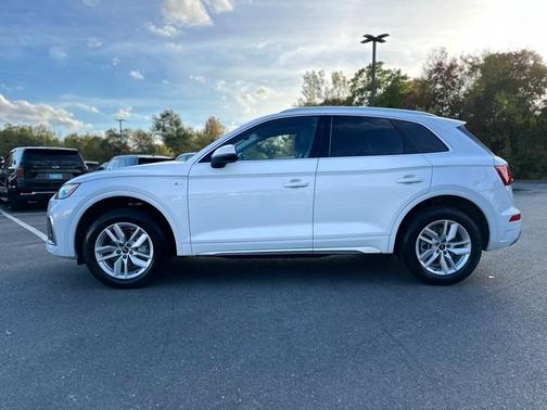 2023 Audi Q5 45 S line quattro Premium