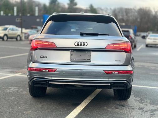 2025 Audi Q5 45 S line quattro Premium