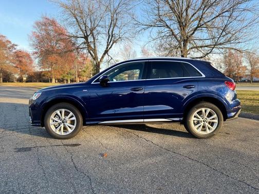 2025 Audi Q3 45 S line Premium