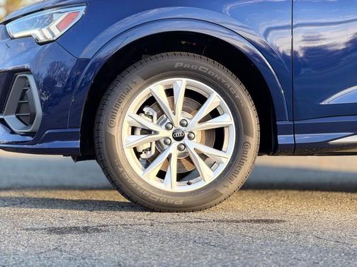 2025 Audi Q3 45 S line Premium