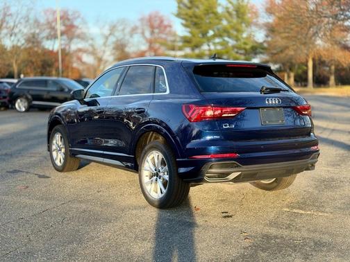 2025 Audi Q3 45 S line Premium