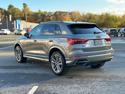 2025 Audi Q3 45 S line Premium