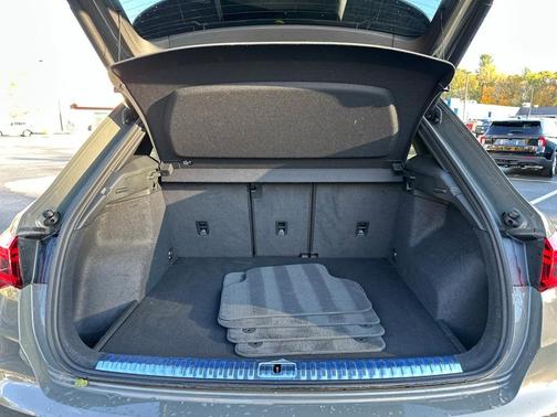 2025 Audi Q3 45 S line Premium
