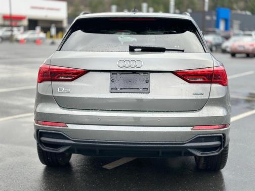 2025 Audi Q3 45 S line Premium