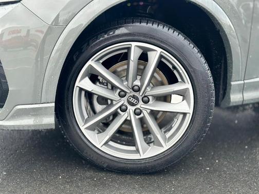 2025 Audi Q3 45 S line Premium