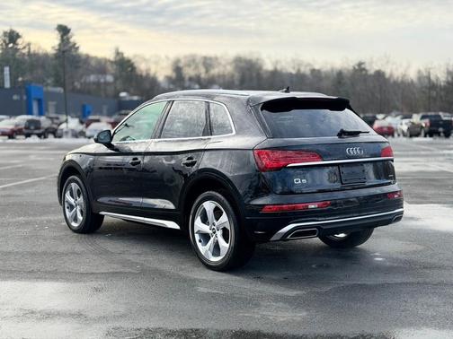 2023 Audi Q5 45 S line quattro Premium