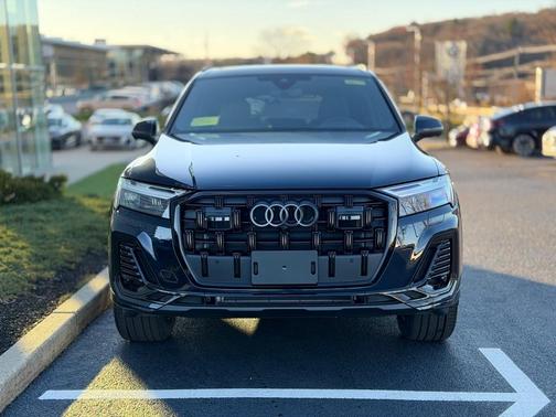 2026 Audi Q7 45 Premium
