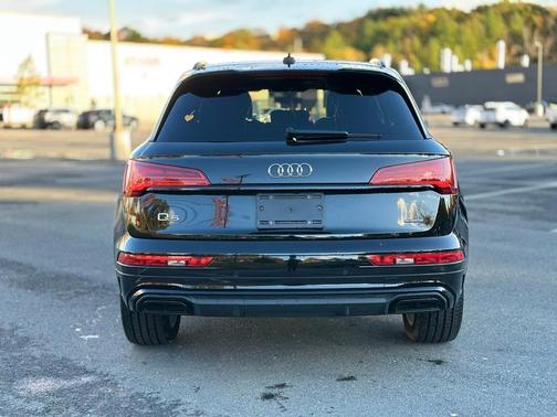 2025 Audi Q5 45 S line quattro Premium