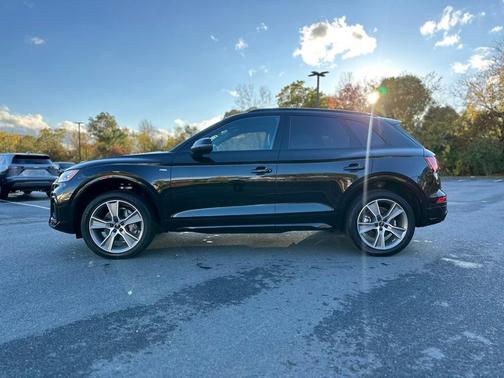 2025 Audi Q5 45 S line quattro Premium