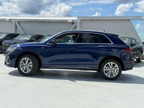 2025 Audi Q3 45 S line Premium