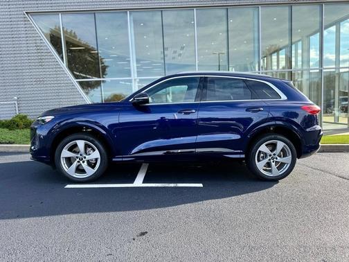 2025 Audi Q5 2.0T quattro Premium