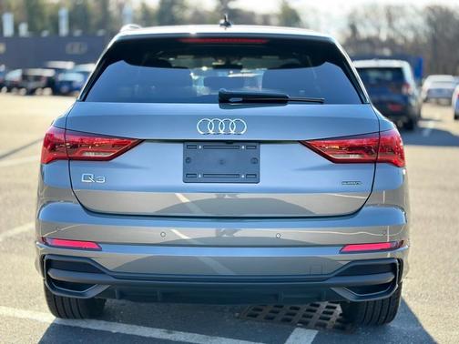 2025 Audi Q3 45 S line Premium