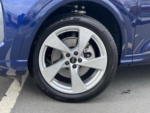 2025 Audi Q5 2.0T quattro Premium