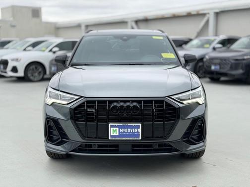 2025 Audi Q3 45 S line Premium