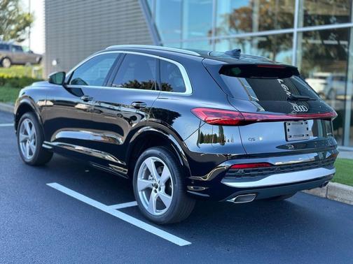 2025 Audi Q5 2.0T quattro Premium