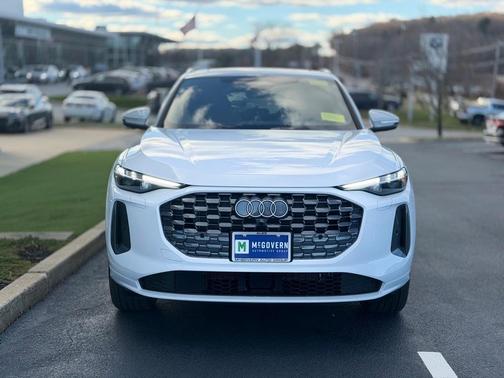 2025 Audi Q5 2.0T quattro Premium