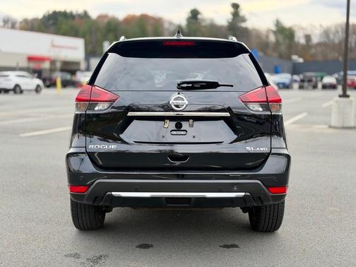 2020 Nissan Rogue SL