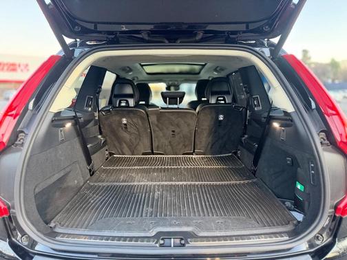 2025 Volvo XC90 Plug-In Hybrid T8 Ultra 7-Seater