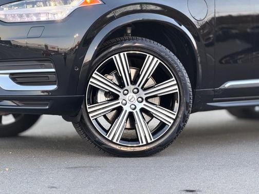2025 Volvo XC90 Plug-In Hybrid T8 Ultra 7-Seater
