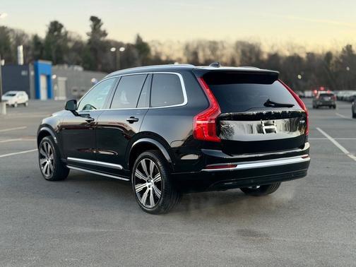 2025 Volvo XC90 Plug-In Hybrid T8 Ultra 7-Seater