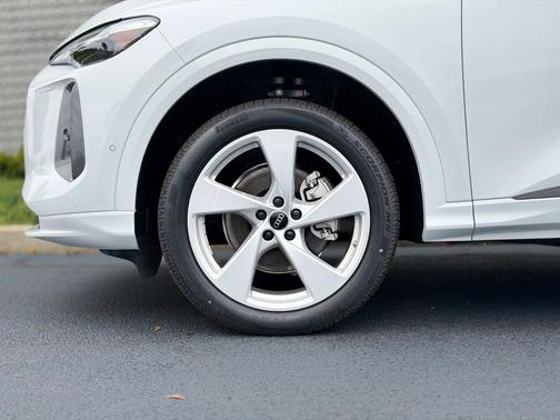 2025 Audi Q5 2.0T quattro Premium