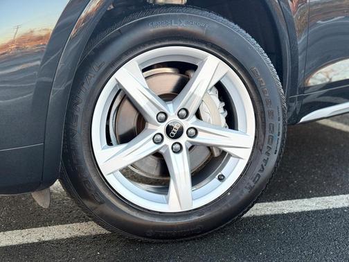 2023 Audi Q5 40 Premium