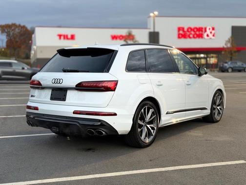 2021 Audi SQ7 4.0T Premium Plus