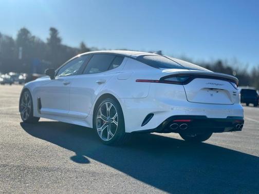 2021 Kia Stinger GT2