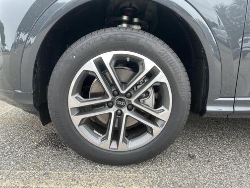 2025 Audi Q5 2.0T quattro Premium