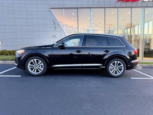 2026 Audi Q7 55 Premium Plus