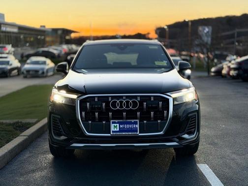 2026 Audi Q7 55 Premium Plus