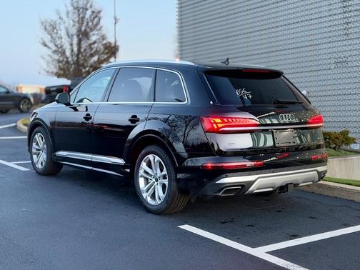 2026 Audi Q7 55 Premium Plus