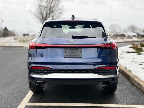 2025 Audi Q5 2.0T quattro Premium