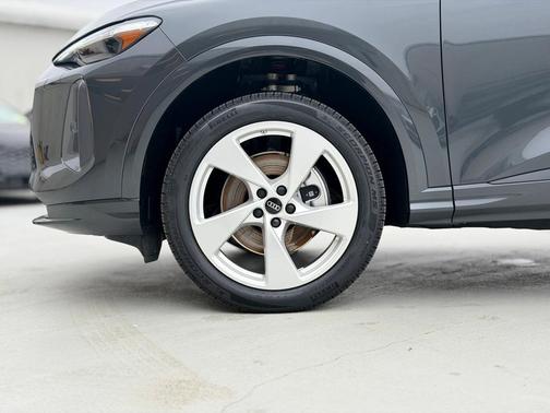 2025 Audi Q5 2.0T quattro Premium