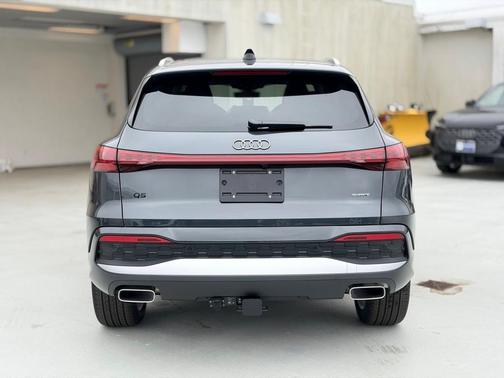 2025 Audi Q5 2.0T quattro Premium