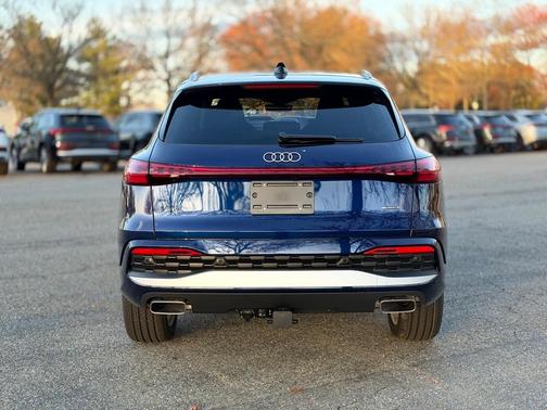2025 Audi Q5 2.0T quattro Premium