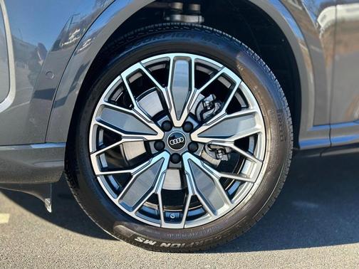 2025 Audi Q5 2.0T quattro Premium