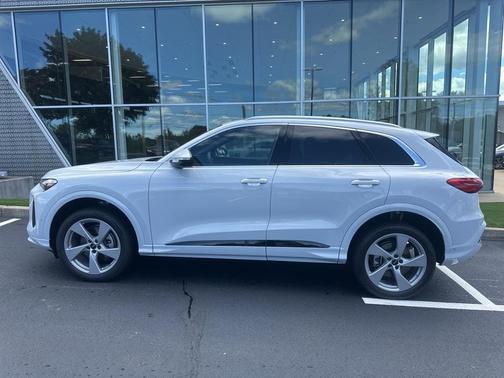 2025 Audi Q5 2.0T quattro Premium