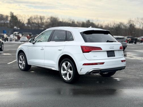 2022 Audi Q5 45 S line quattro Premium