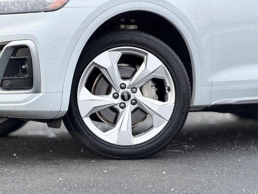 2022 Audi Q5 45 S line quattro Premium