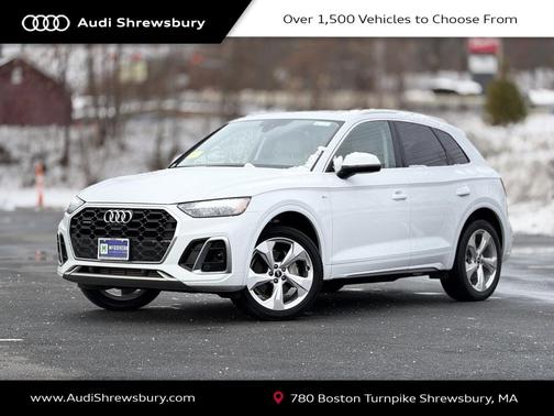 2022 Audi Q5 45 S line quattro Premium
