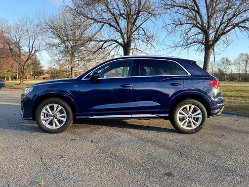 2025 Audi Q3 45 S line Premium