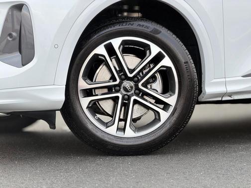 2025 Audi Q5 2.0T quattro Premium