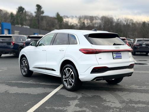 2025 Audi Q5 2.0T quattro Premium