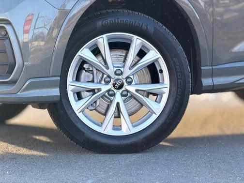 2025 Audi Q3 45 S line Premium