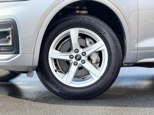 2023 Audi Q5 40 Premium