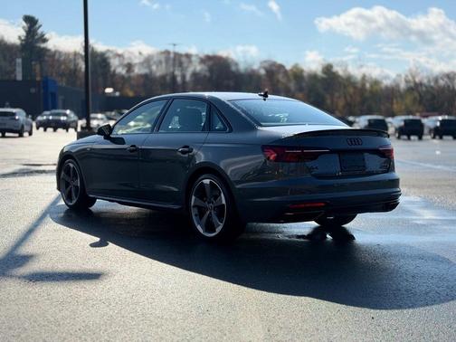2023 Audi A4 45 S line Prestige